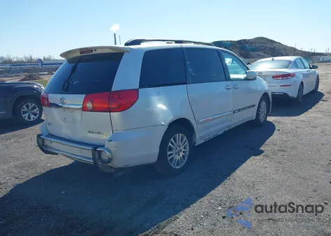 2007 Toyota Sienna Xle Limited z USA, uszkodzony, nr VIN 5TDBK22C47S001309
